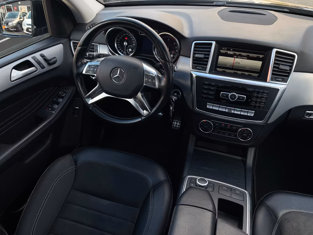 Mercedes-Benz ML 350