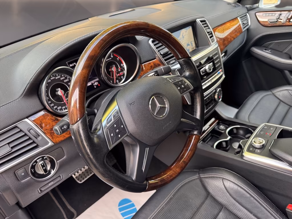 Mercedes-Benz ML 63 AMG