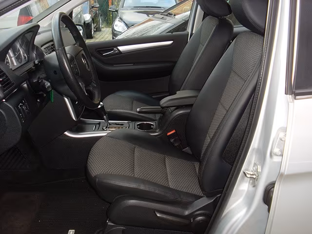 Mercedes-Benz B 160
