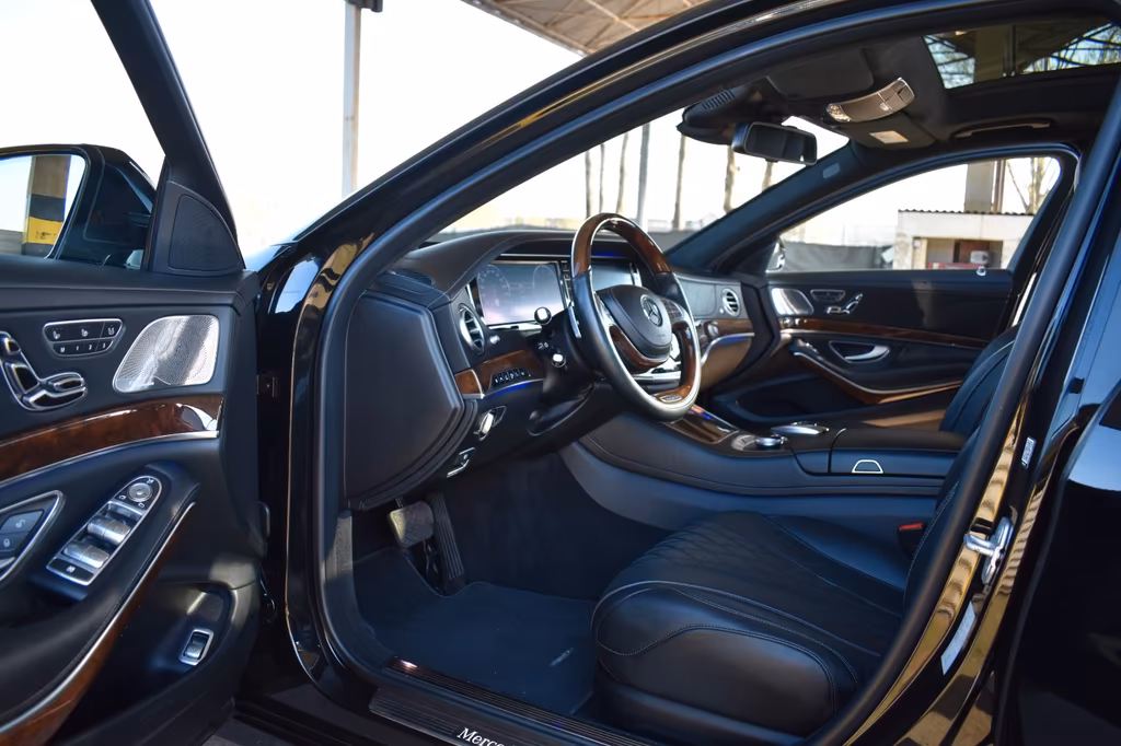 Mercedes-Benz S 600