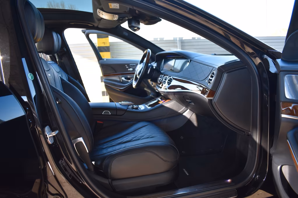 Mercedes-Benz S 600