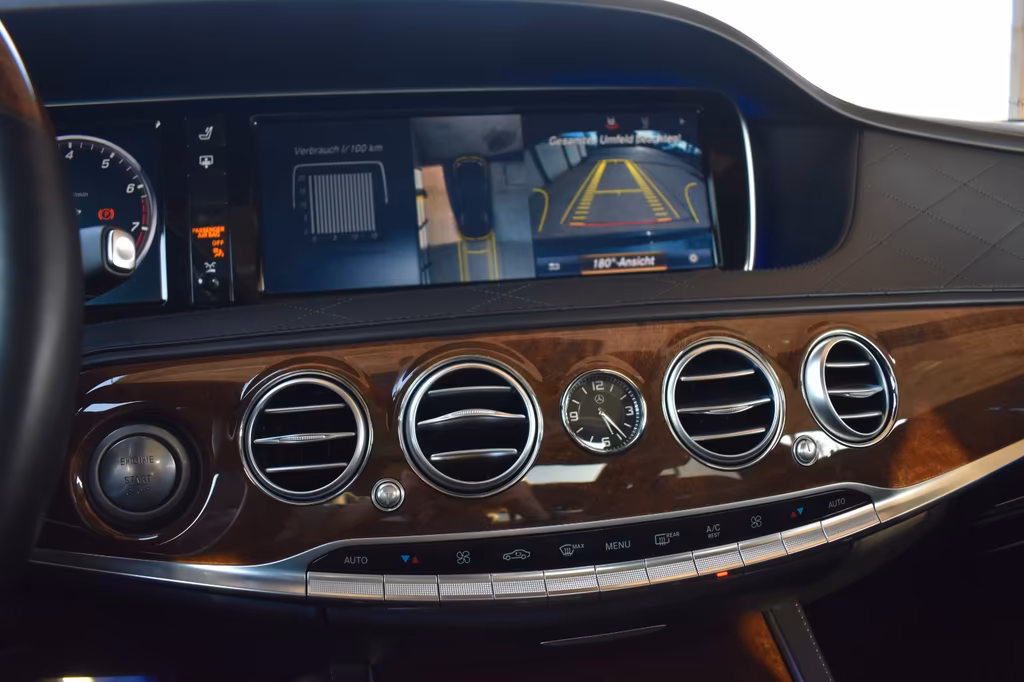 Mercedes-Benz S 600
