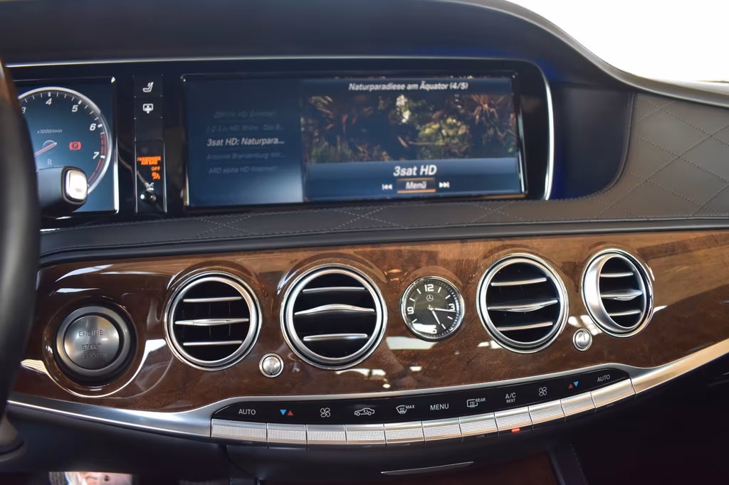 Mercedes-Benz S 600