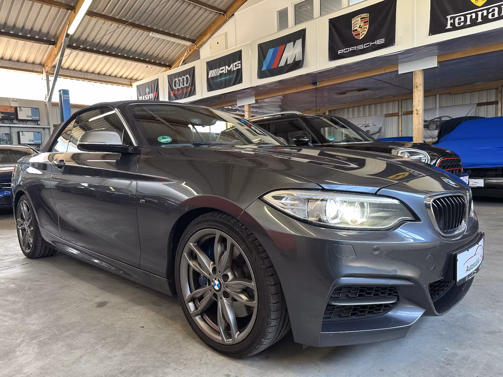 BMW M235