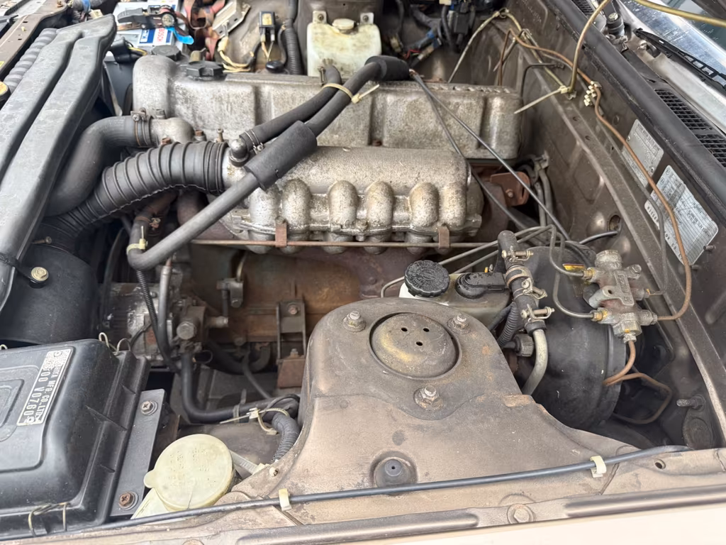Nissan Laurel
