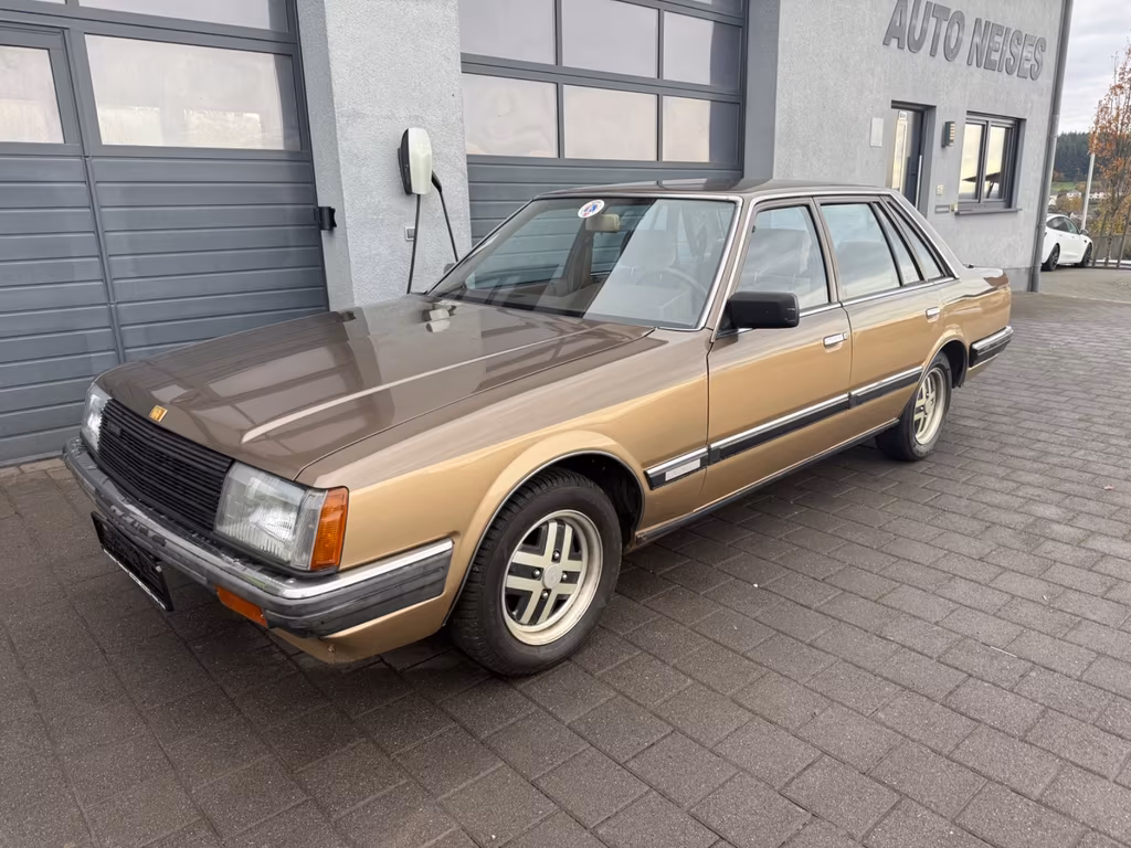Nissan Laurel