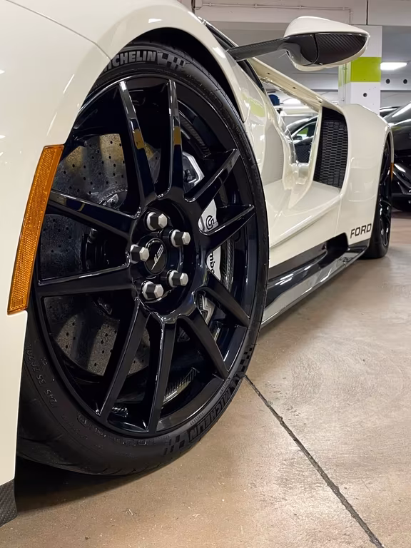 Ford GT
