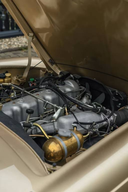 Mercedes-Benz SL 280