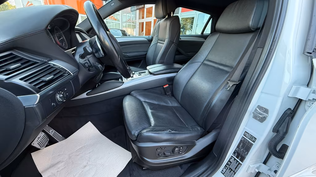 BMW X6 M50