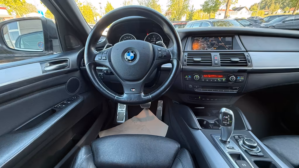 BMW X6 M50