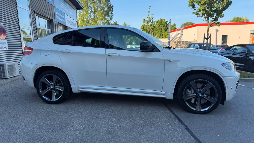 BMW X6 M50