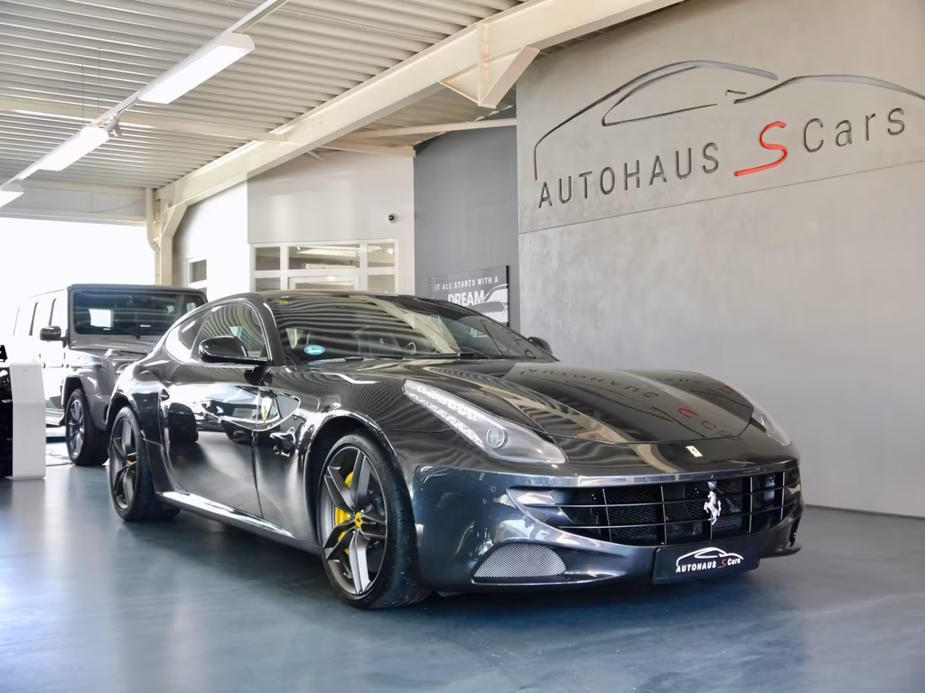 Ferrari FF