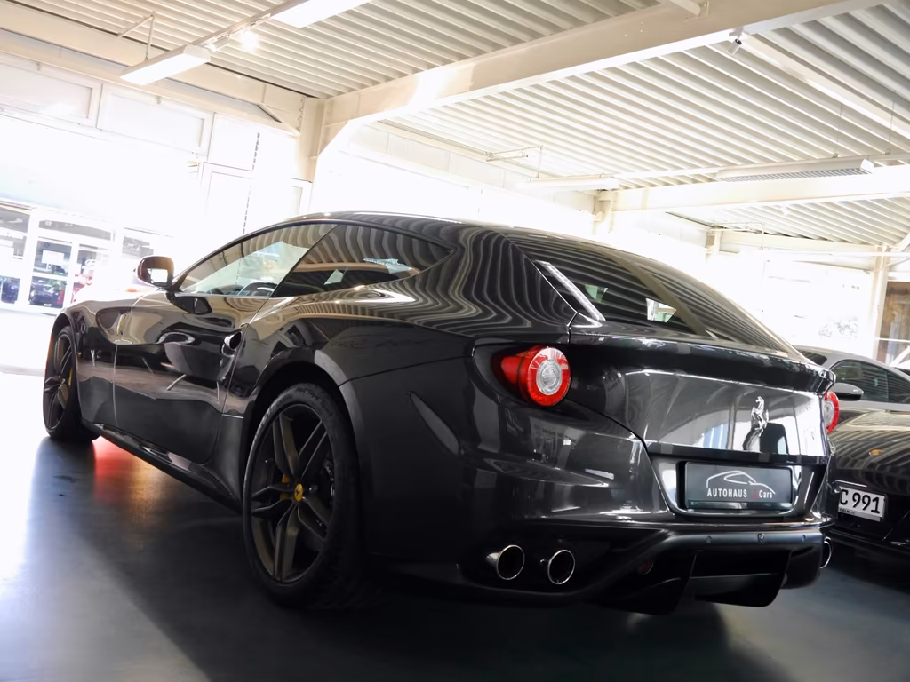 Ferrari FF