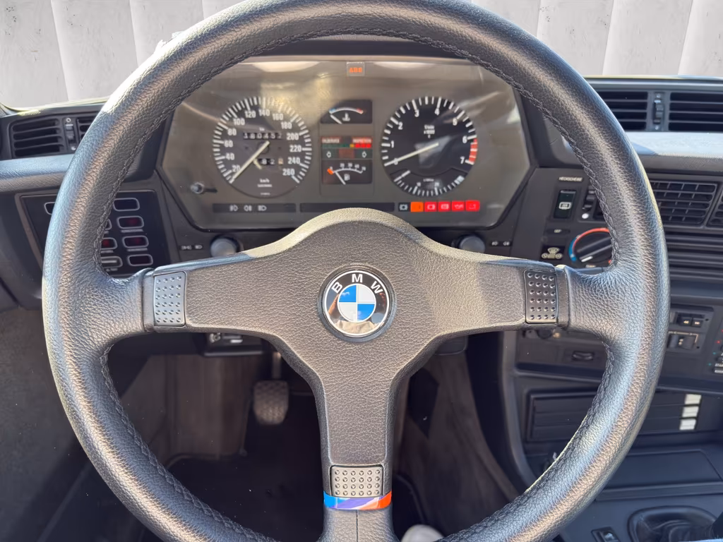 BMW 635