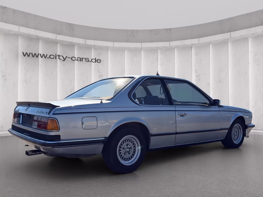 BMW 635