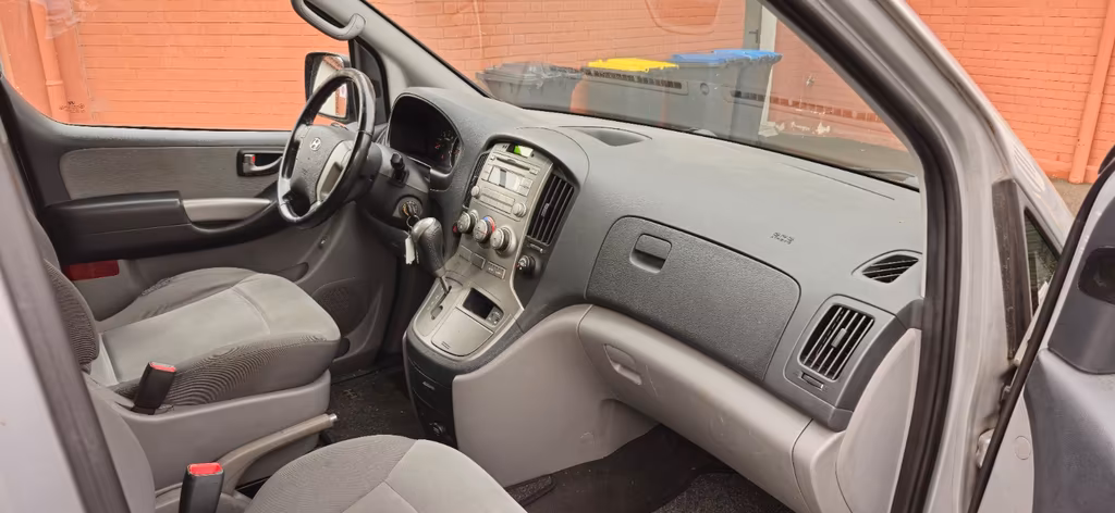 Hyundai H-1