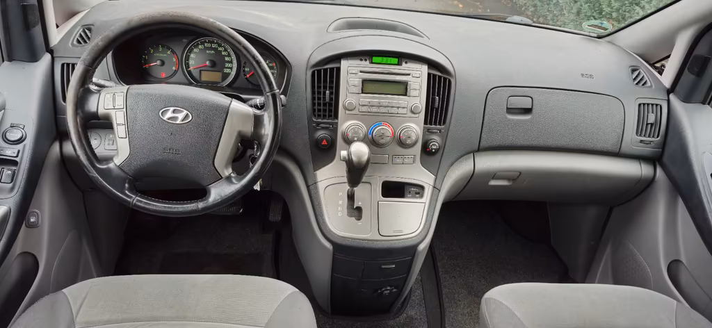 Hyundai H-1