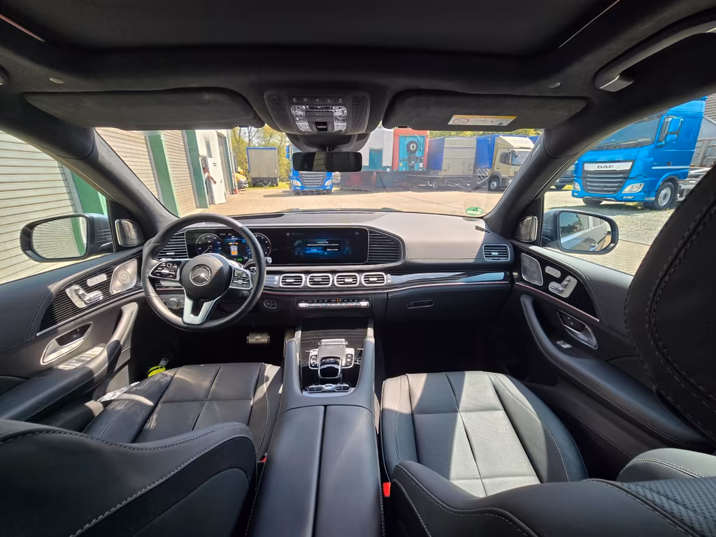 Mercedes-Benz GLS 600