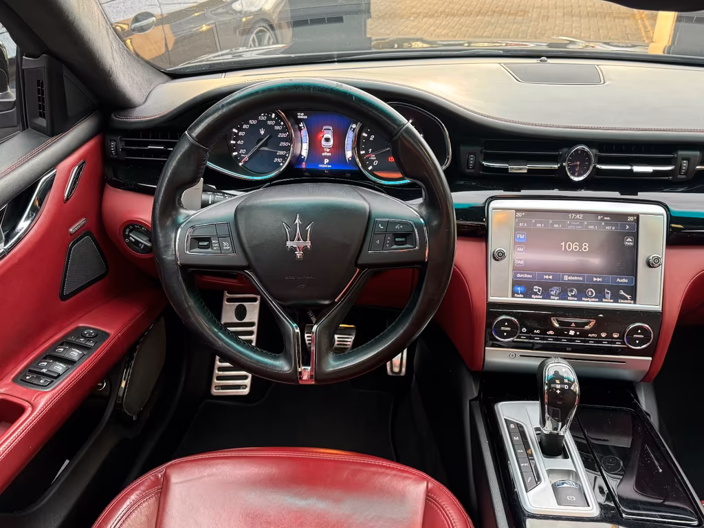 Maserati Quattroporte