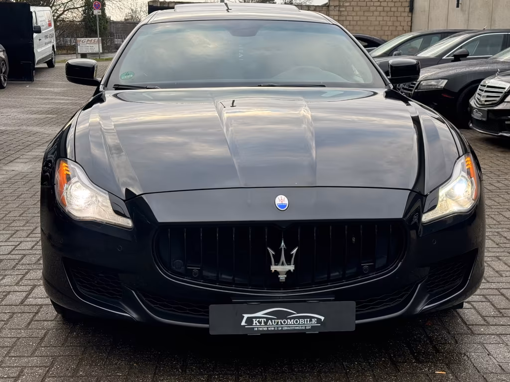 Maserati Quattroporte