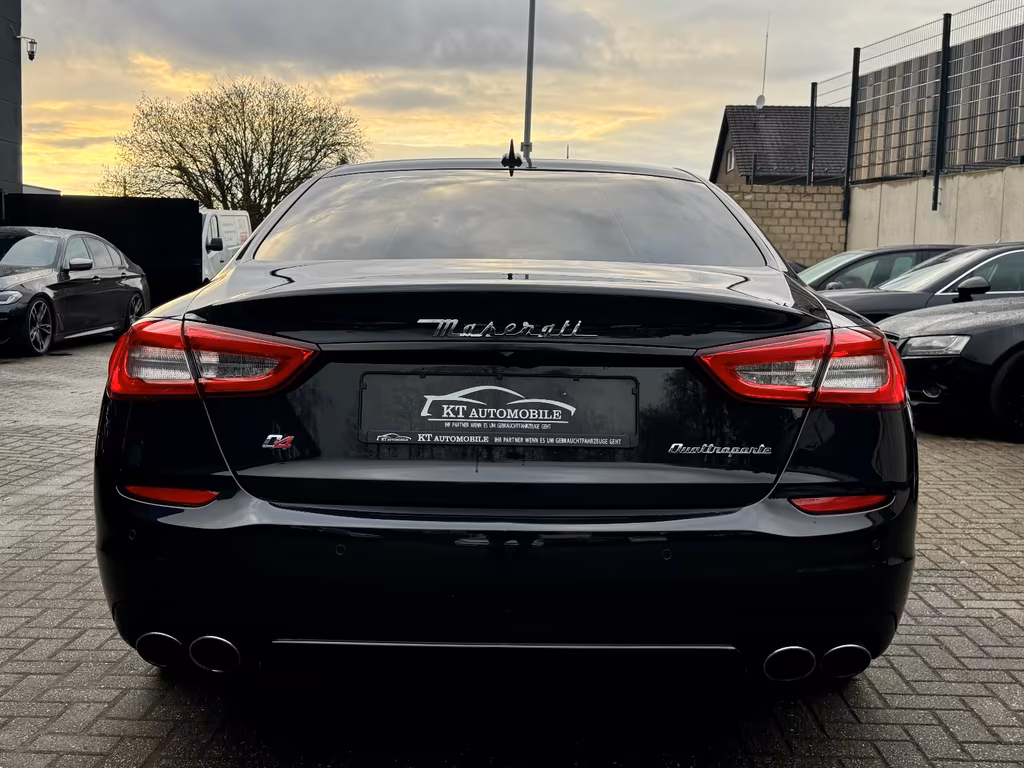 Maserati Quattroporte