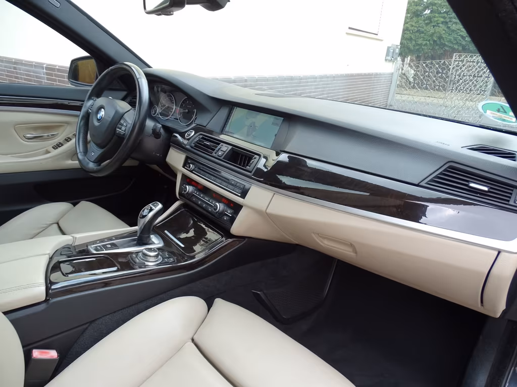 BMW 550