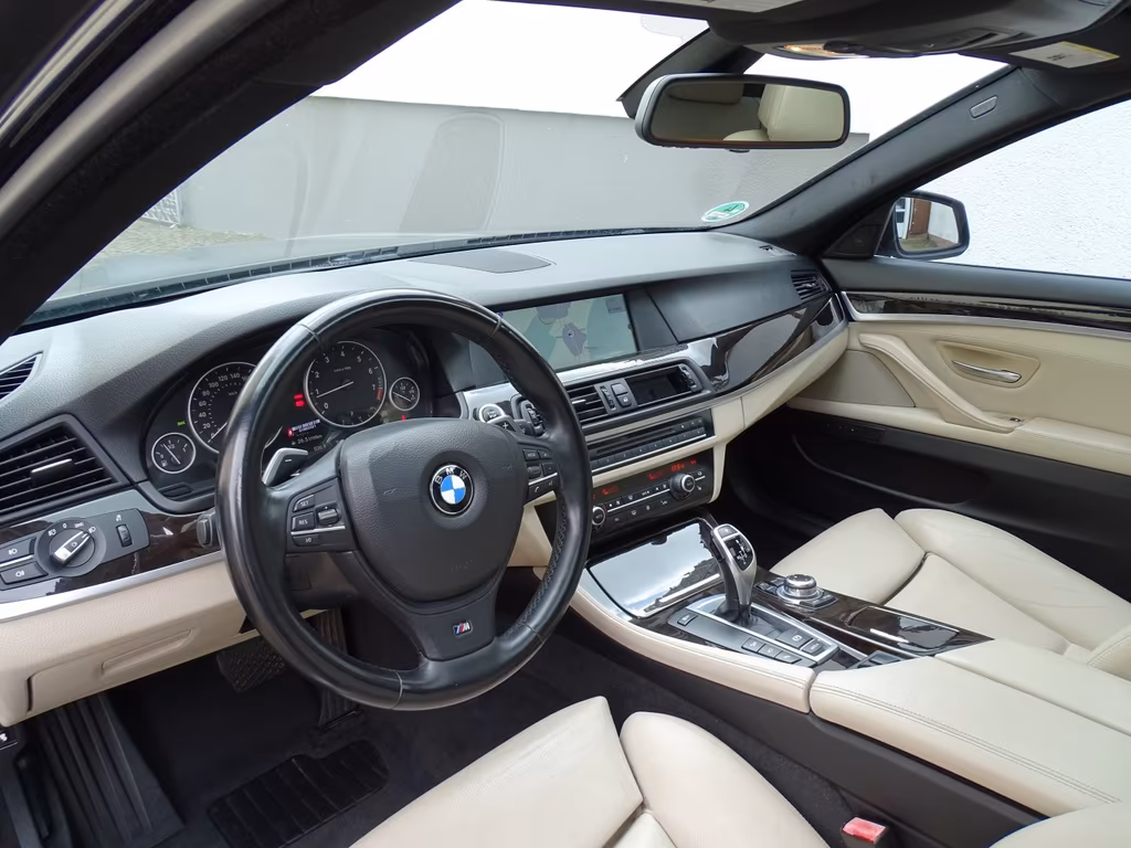 BMW 550