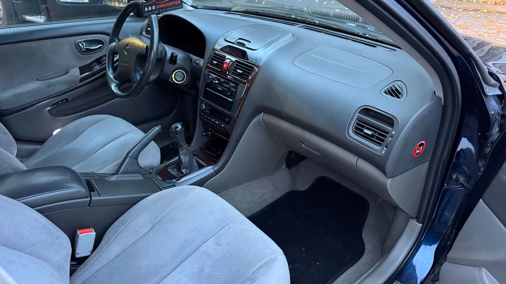 Nissan Maxima