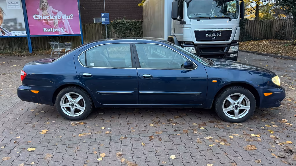 Nissan Maxima