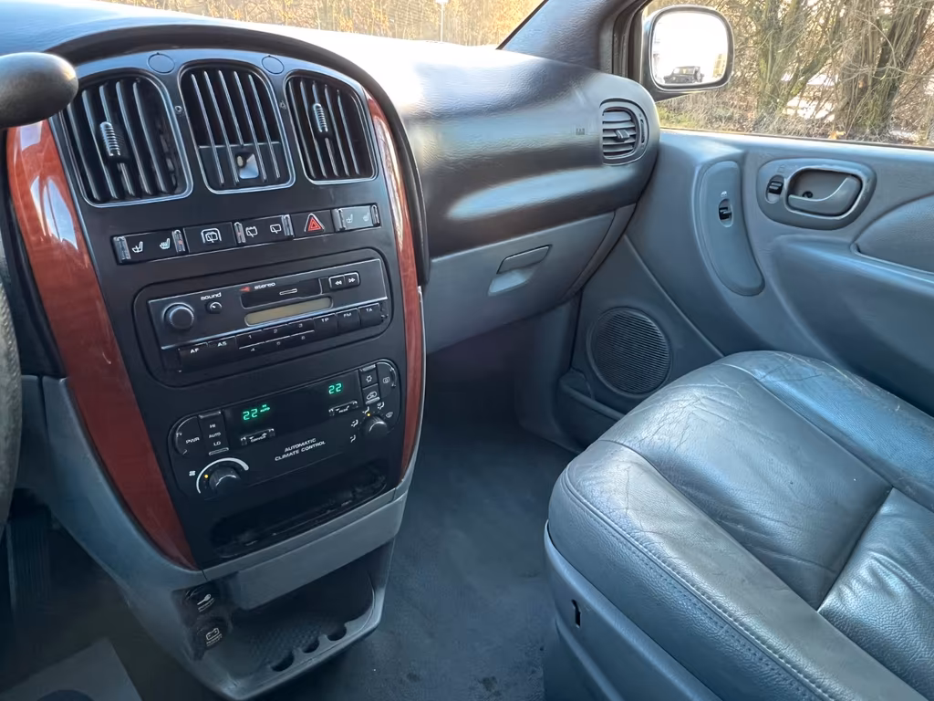 Chrysler Voyager