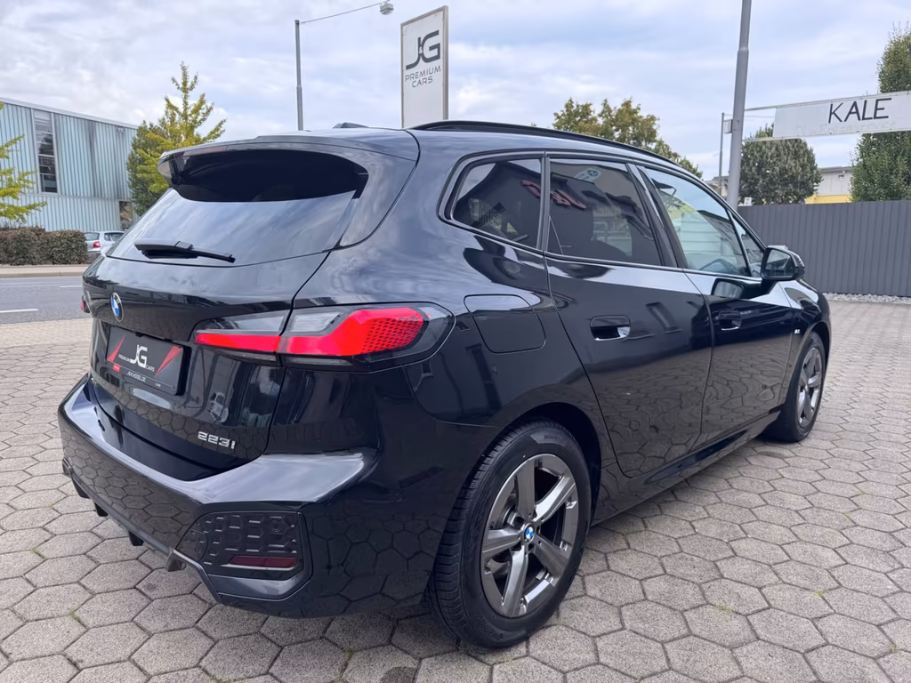 BMW 223