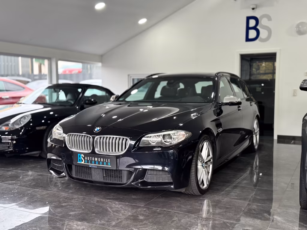 BMW M550