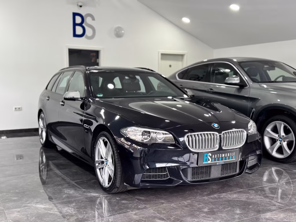 BMW M550