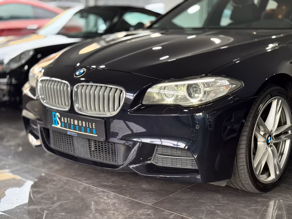 BMW M550