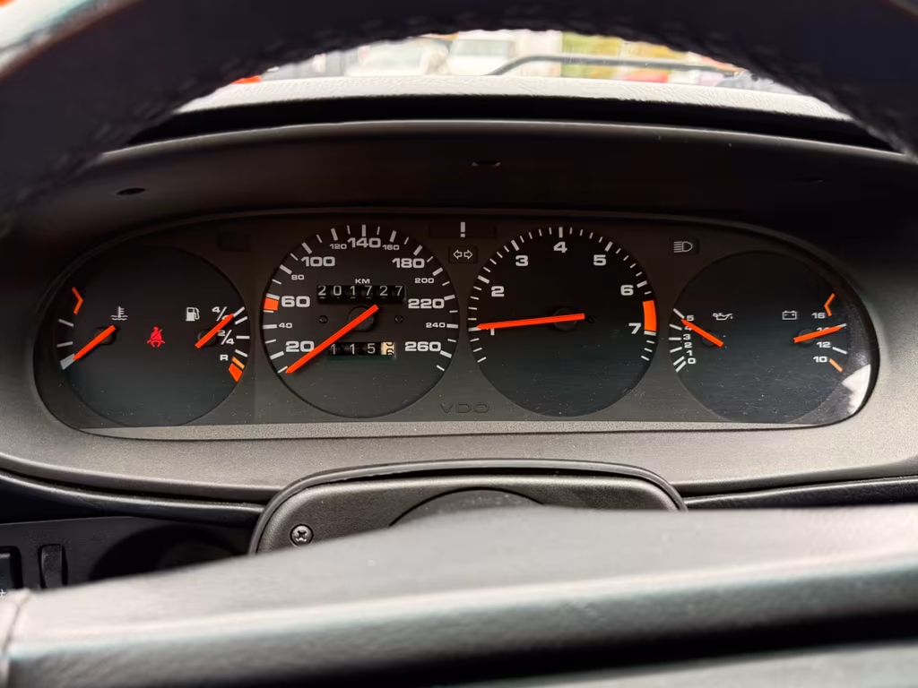 Porsche 944