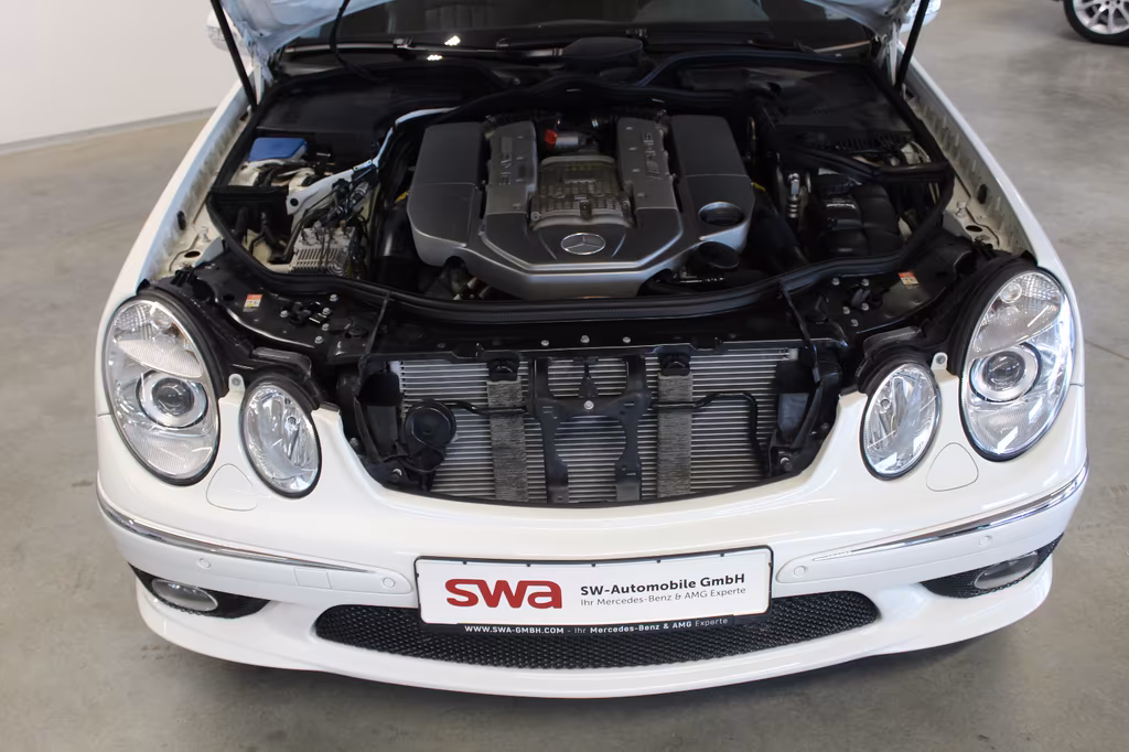 Mercedes-Benz E 55 AMG