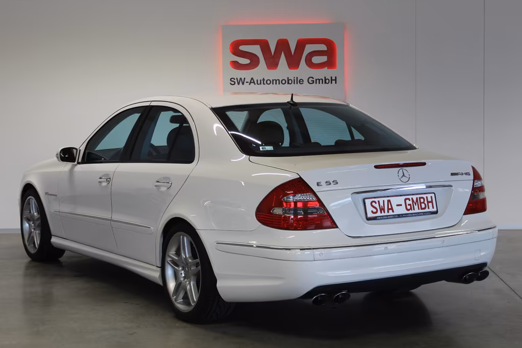 Mercedes-Benz E 55 AMG