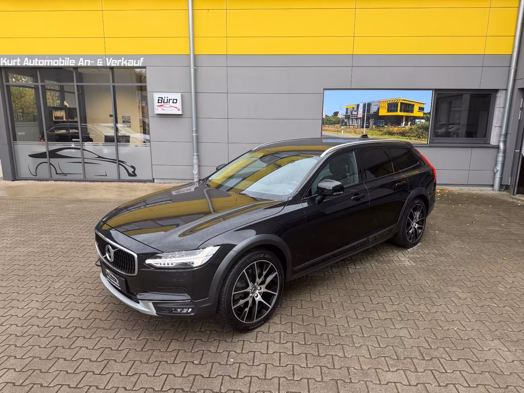Volvo V90 Cross Country