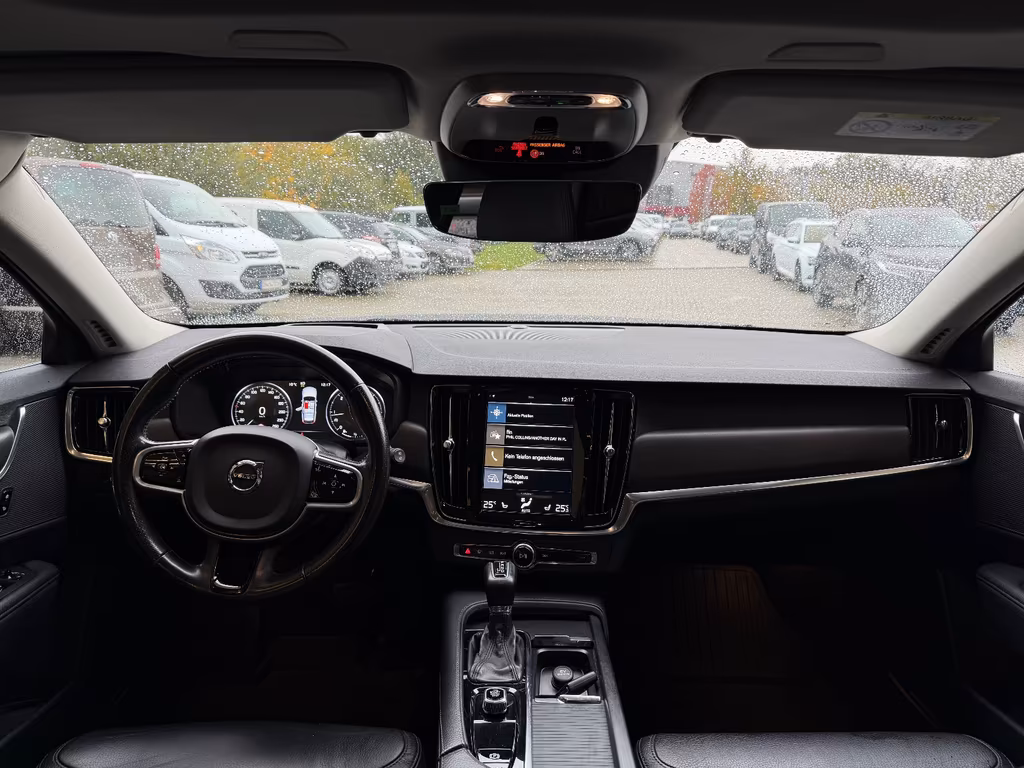 Volvo V90 Cross Country