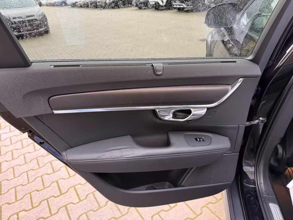 Volvo V90 Cross Country