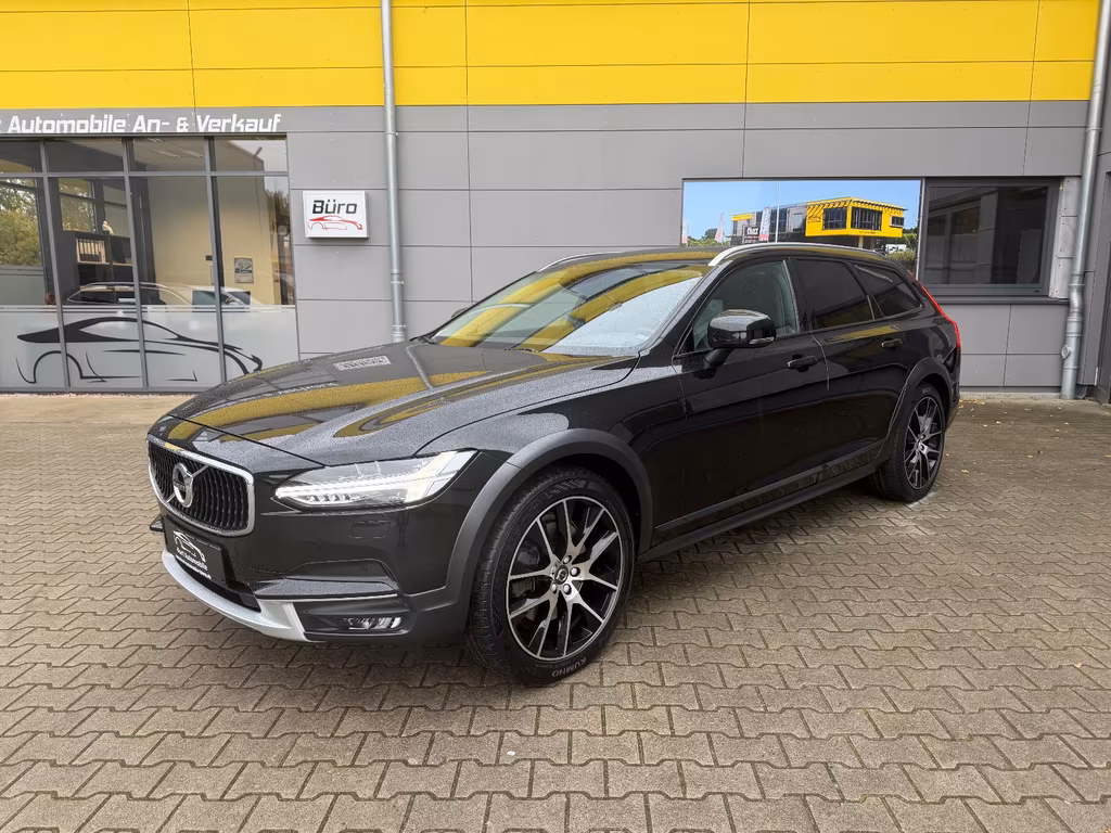 Volvo V90 Cross Country