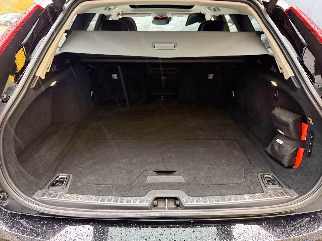 Volvo V90 Cross Country