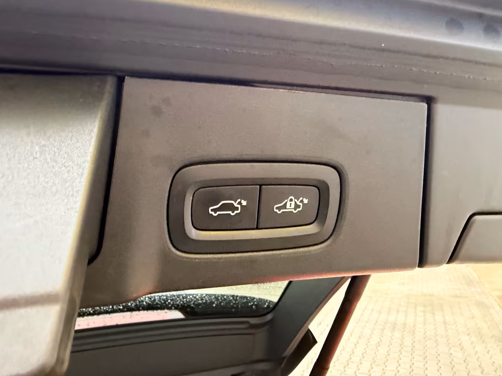 Volvo V90 Cross Country