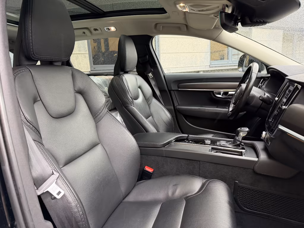 Volvo V90 Cross Country