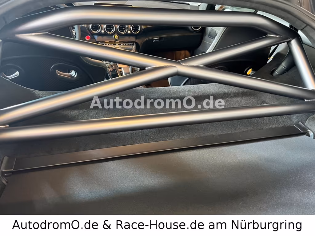 Mercedes-Benz AMG GT R