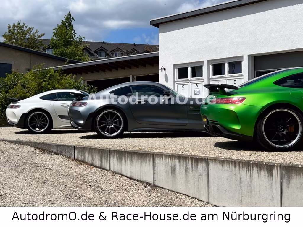 Mercedes-Benz AMG GT R