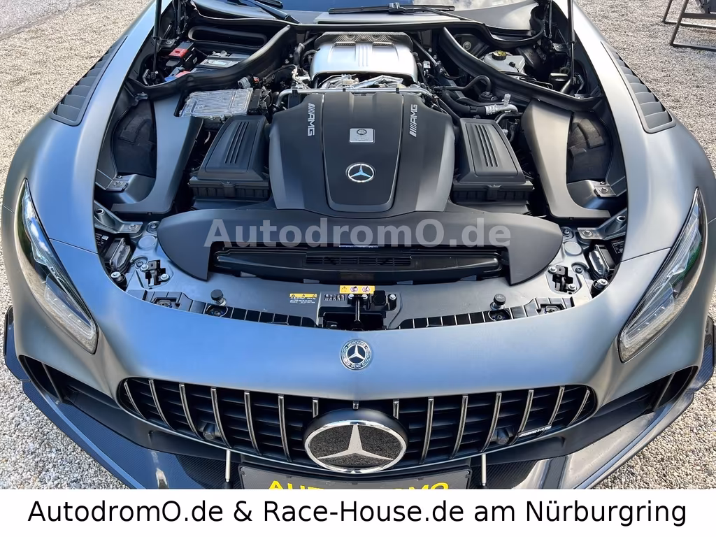 Mercedes-Benz AMG GT R
