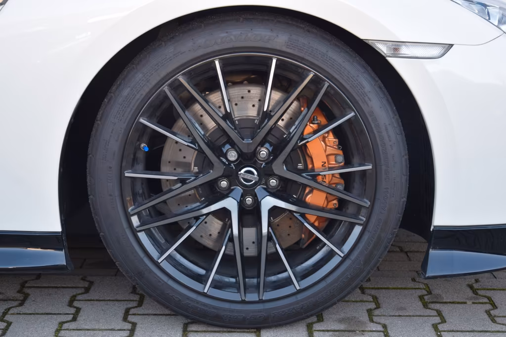 Nissan GT-R