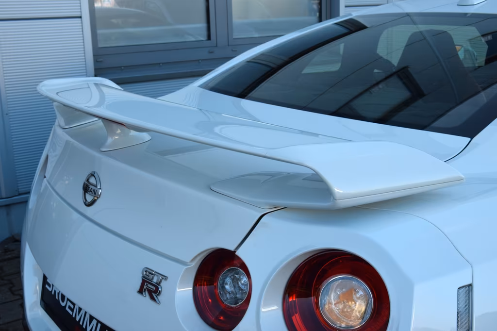 Nissan GT-R