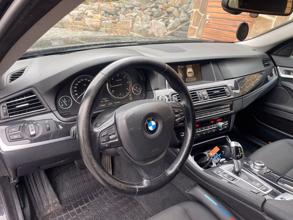 BMW 518